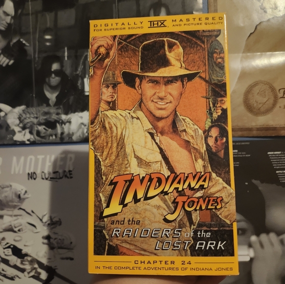 Indiana Jones Trilogy VHS Collection Box Set - Picture 7 of 13